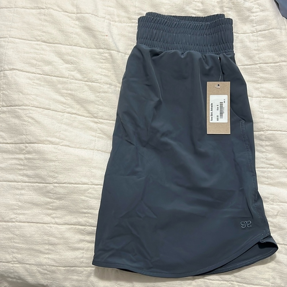 NWT Fore Skirt Antracite size small